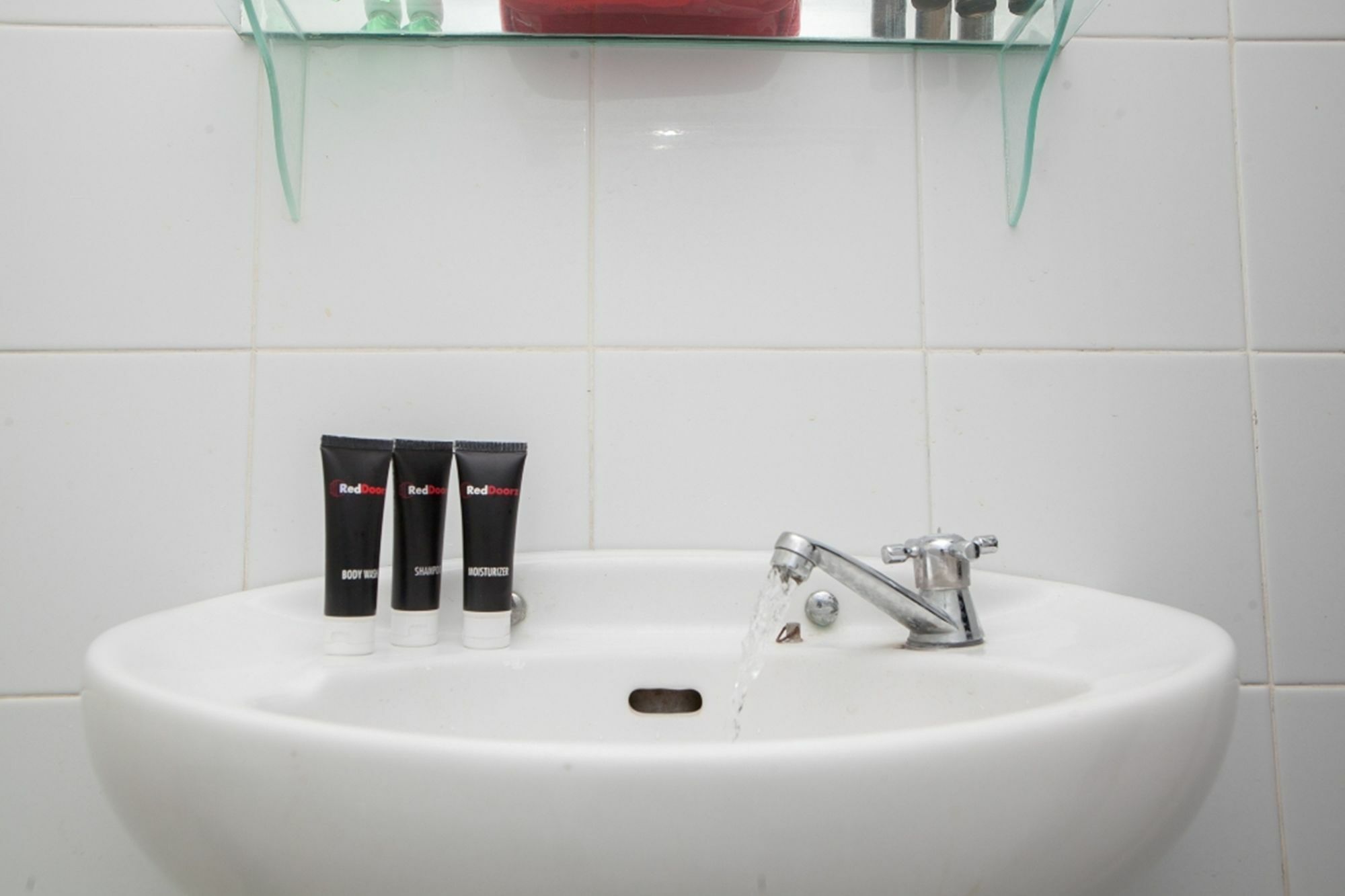 Reddoorz Plus Near Sukajadi 2 Μπαντούνγκ Εξωτερικό φωτογραφία
